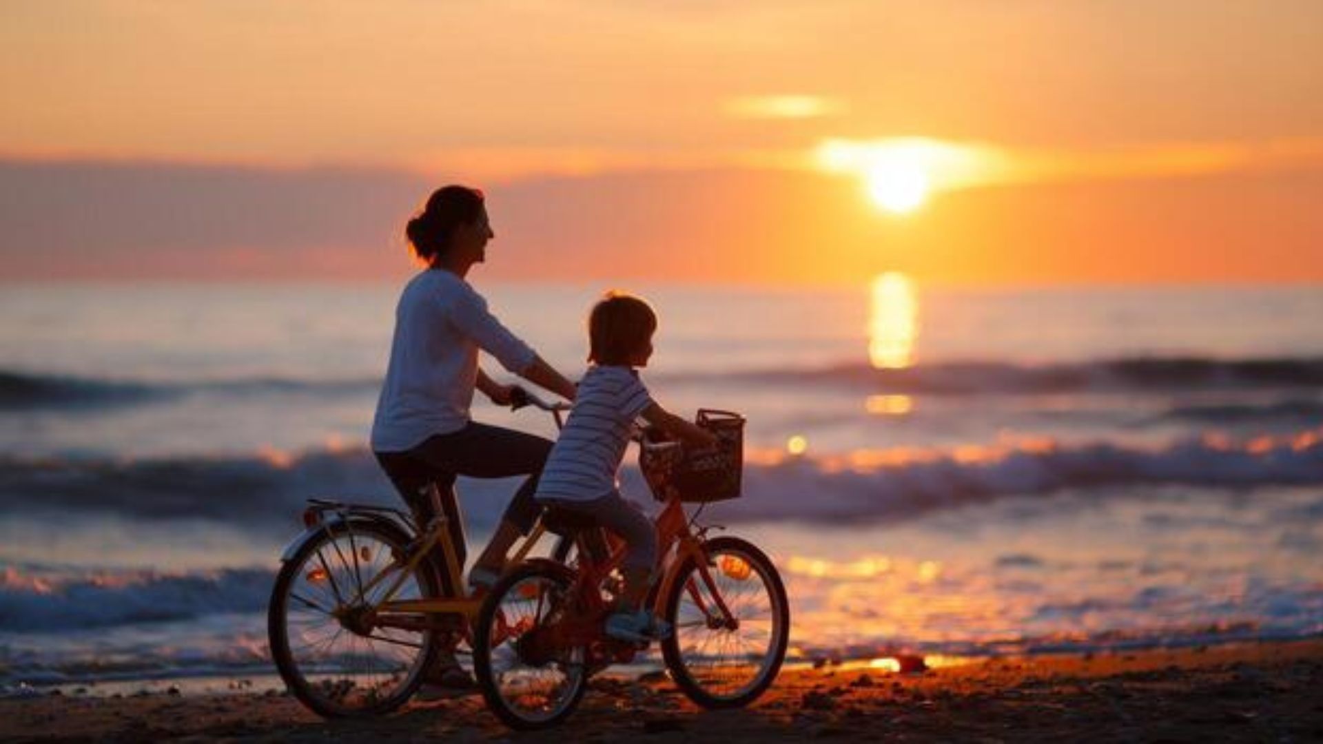 BICYCLE AT BERAWA BEACH