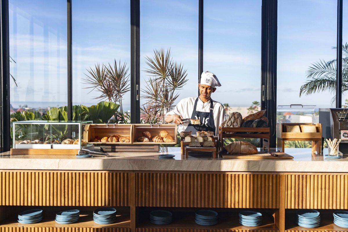 Artisan Bakery Chef